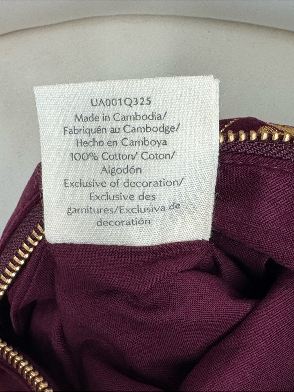 NWT Elizabeth Scarlett Honey Bee Embroidered Mini Pouch Bag in Plum Velvet - Picture 15 of 15